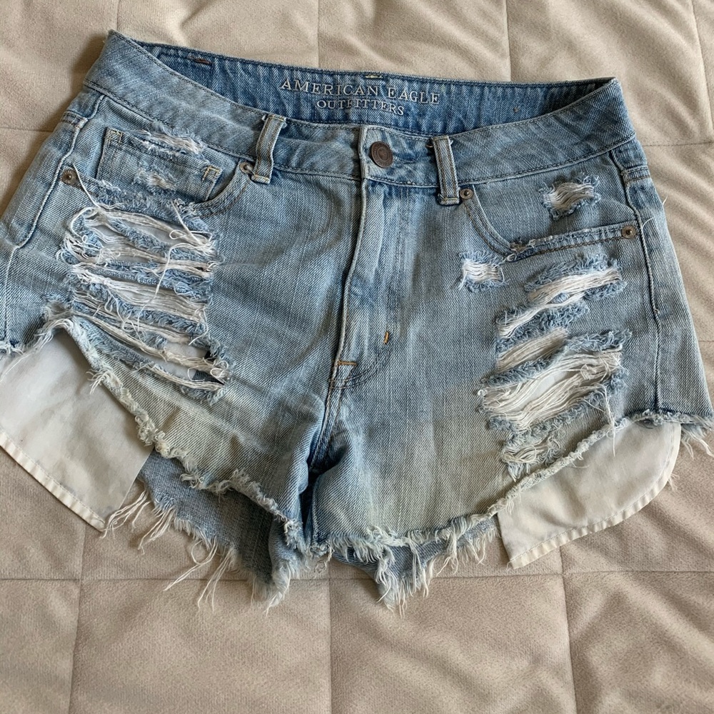 American Eagle HI-RISE FESTIVAL shorts